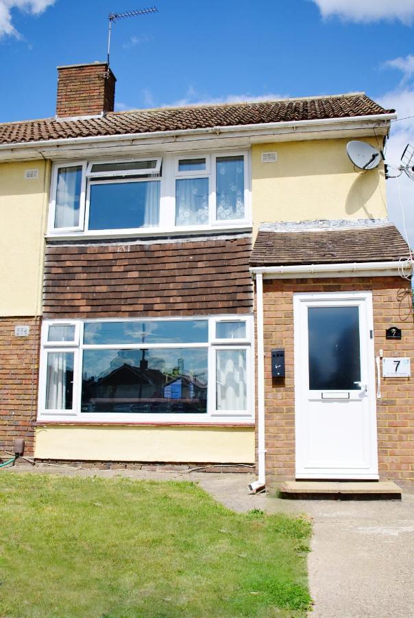 Sm Dreams Unlimited Serviced Accommodation- Stanwell-Staines-Heathrow Exterior foto