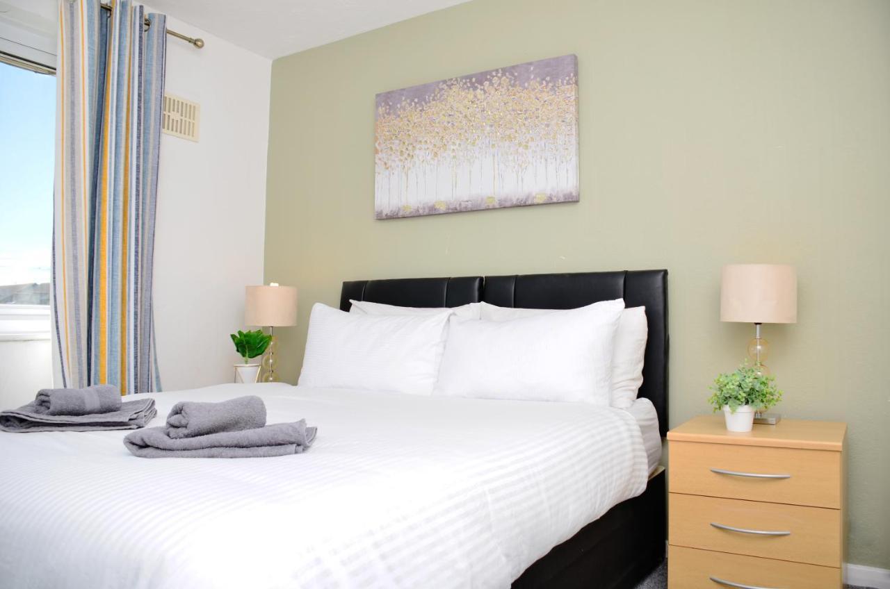 Sm Dreams Unlimited Serviced Accommodation- Stanwell-Staines-Heathrow Exterior foto